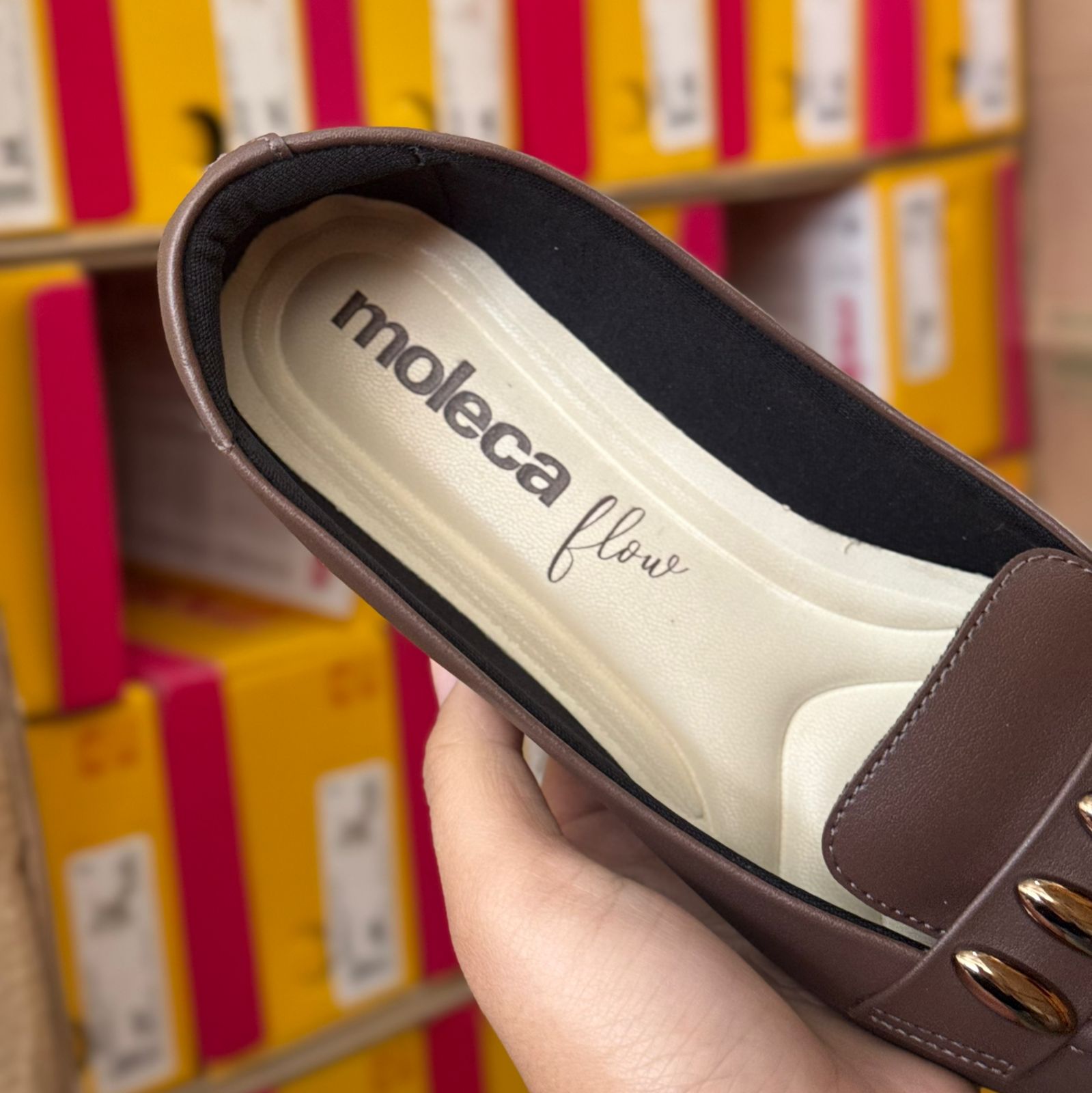 Sapatilha Moleca Pontilhado Dourado 5821.106