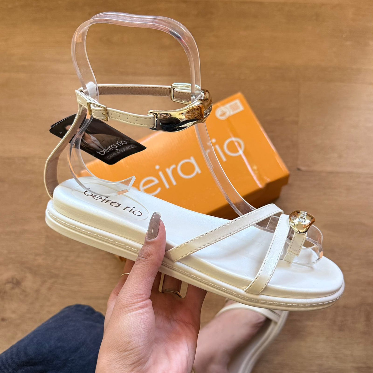 Sandália Beira Rio Rasteira Collab Camila Queiroz 8513.120