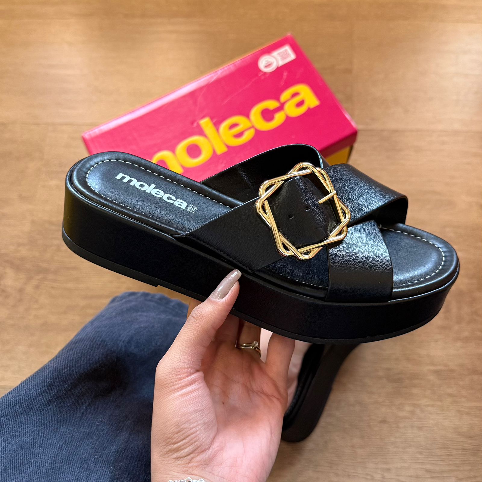 Sandália Moleca Detalhe Fino na Tira 5553.101.9569 - Soft