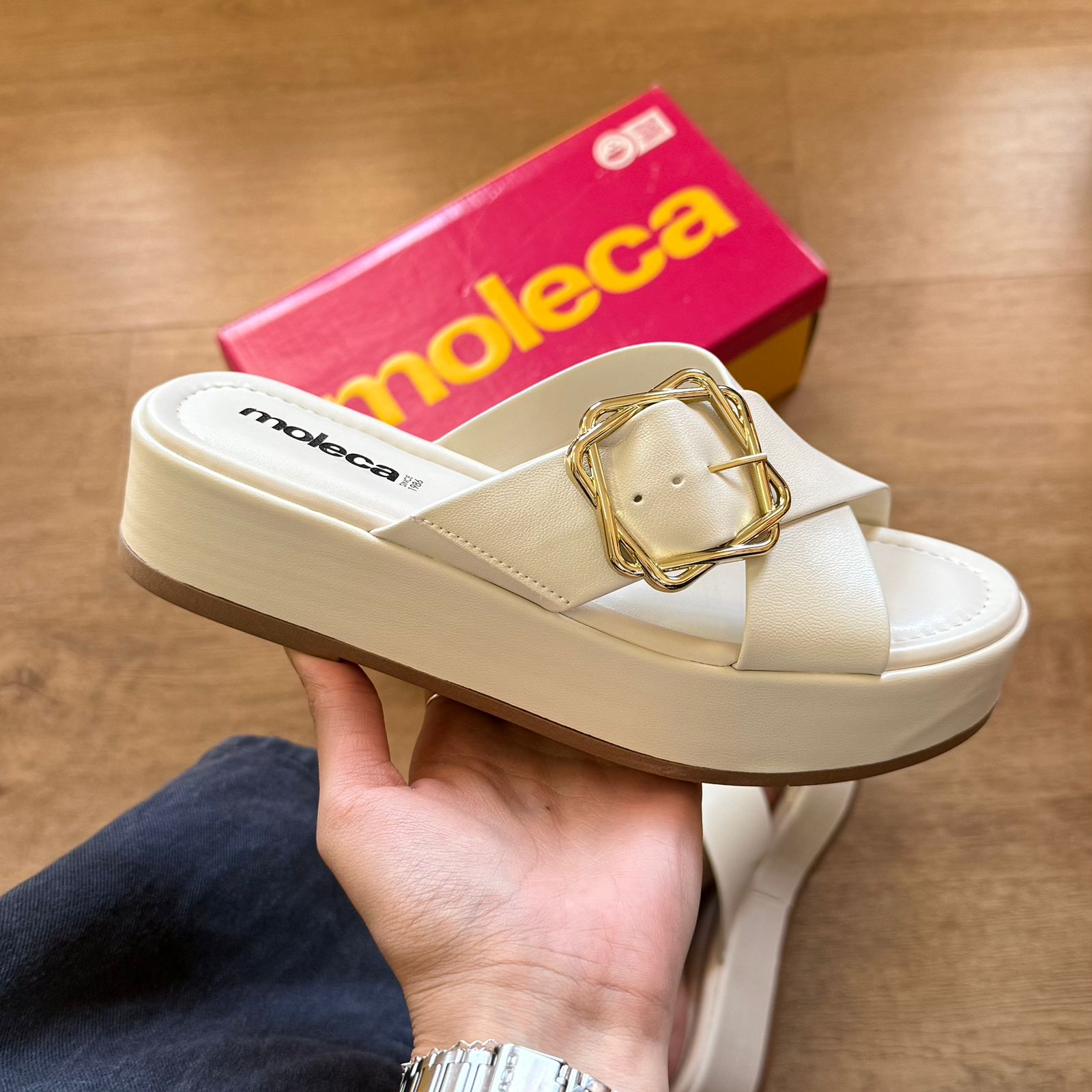 Sandália Moleca Detalhe Fino na Tira 5553.101.9569 - Soft