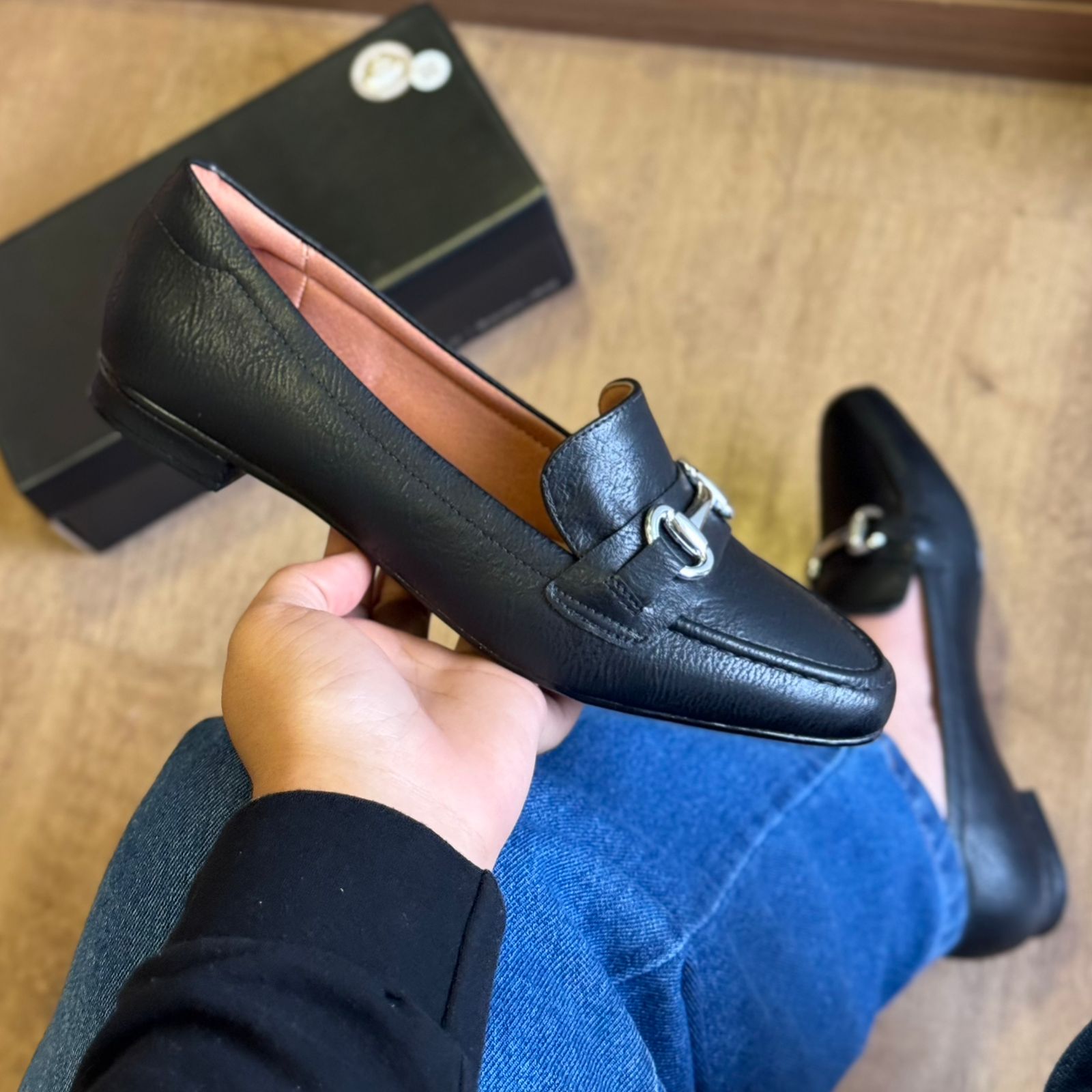 Mocassim Vizzano Detalhe Dourado Lisa 1351.106