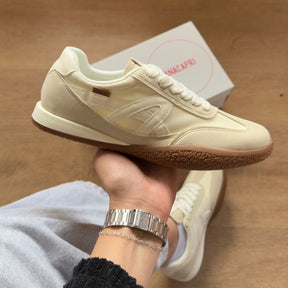 Tênis Ana Capri Couro Detalhe Lateral C30711