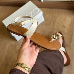 Sandália Arezzo Rasteira Couro Metal Bold A135690011