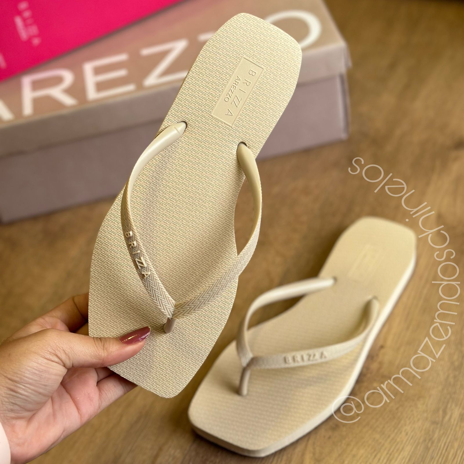 Chinelo Arezzo Z190270002