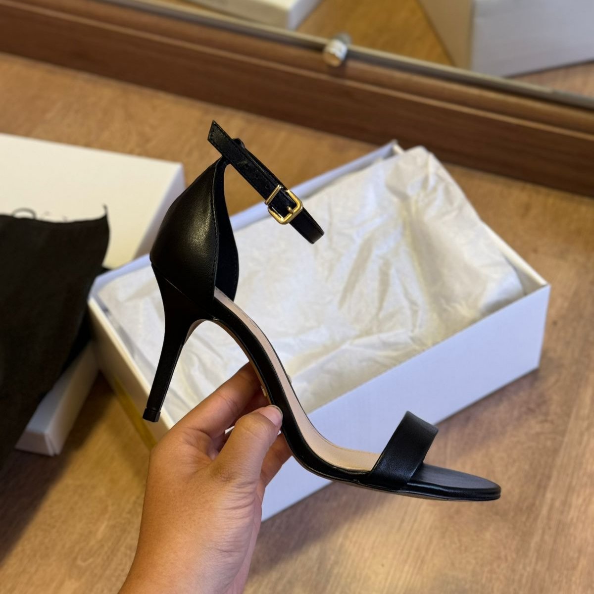 Sandália Arezzo Isabelli Salto Médio A026950026