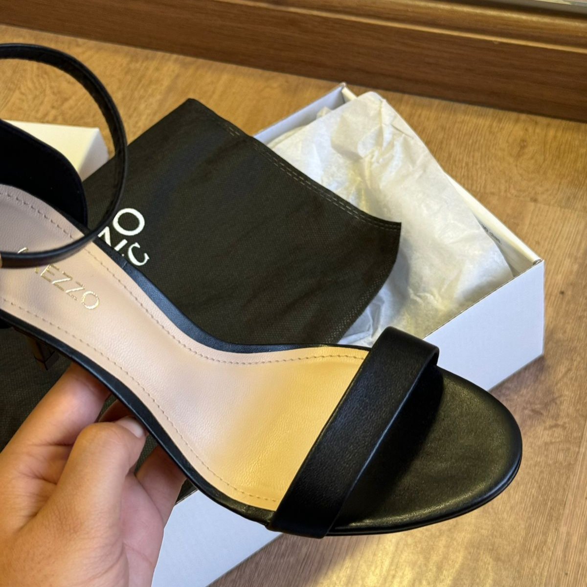 Sandália Arezzo Isabelli Salto Médio A026950026