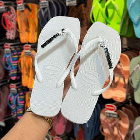 Havaianas Slim Square + Placa Logo + Pin Mickey e Luva do Mickey