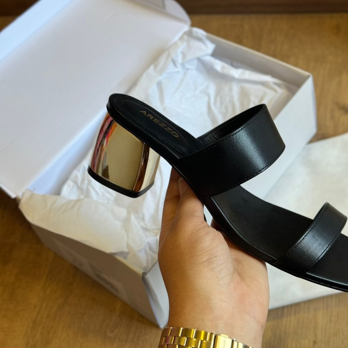 Sandália Arezzo Salto Bloco Duas Tiras A136220002