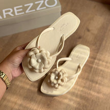 Chinelo de Dedo Arezzo Flor Flash Brizza Z190620023