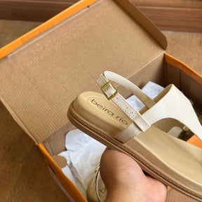 Sandália Beira Rio Detalhe Dourado 8513.113.14710