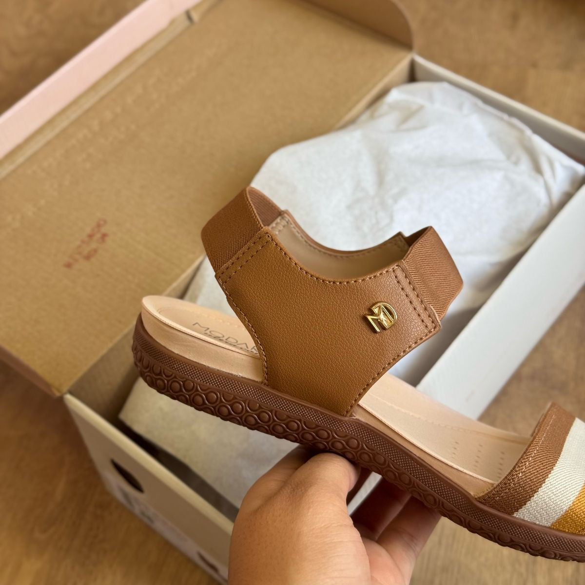 Sandália Modare com Ajuste 7125.241