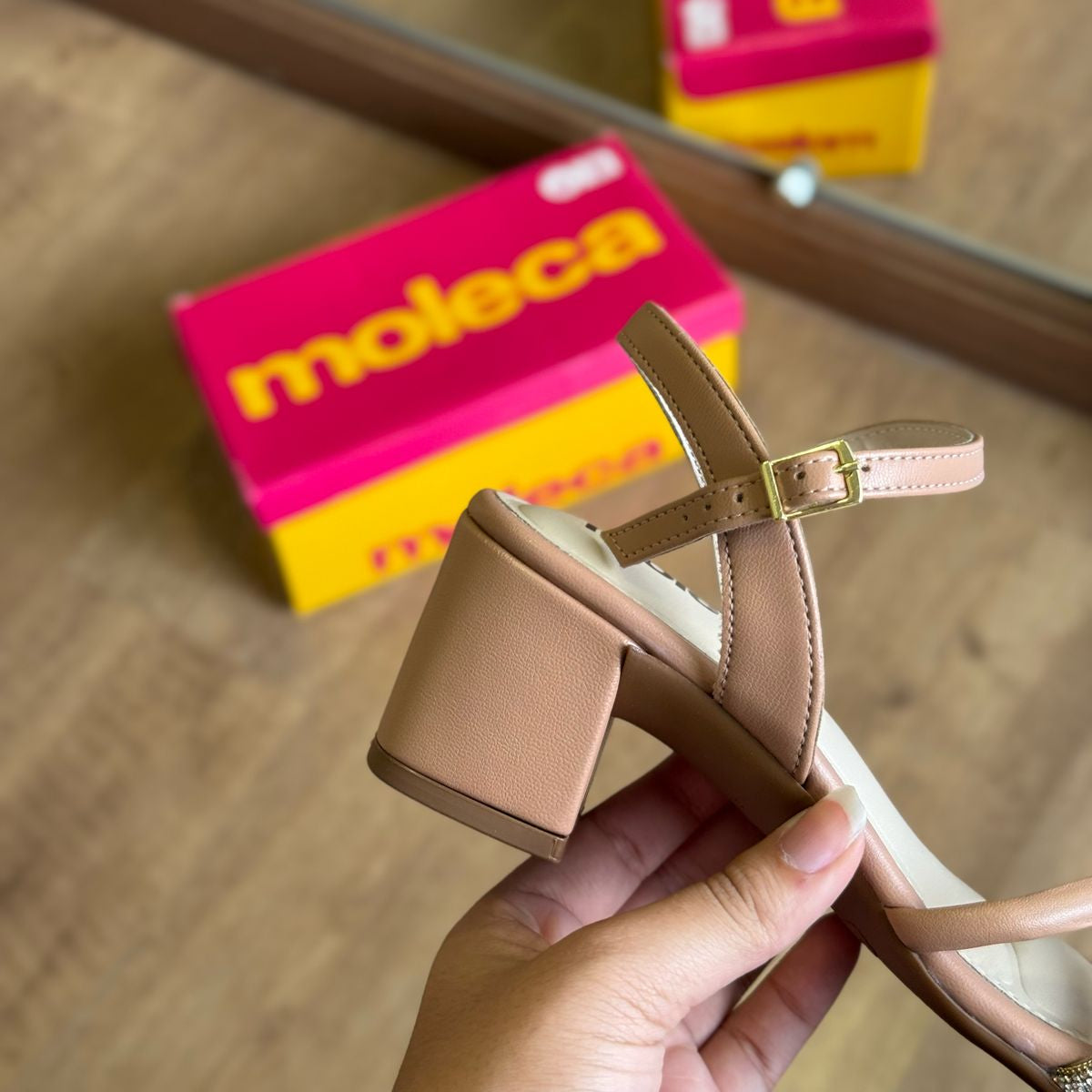 Sandália Moleca Salto Bloco Tiras Grossas 5496.113