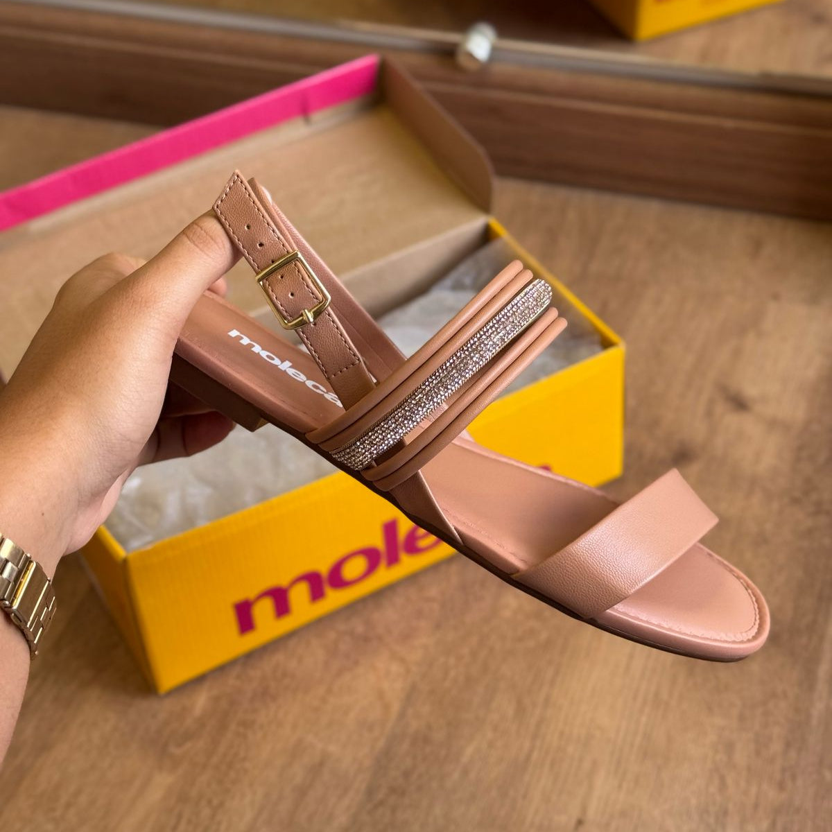 Sandália Moleca Tira Brilhosa 5435.554