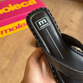 Sandália Moleca Tiras Escamadas 5547.101