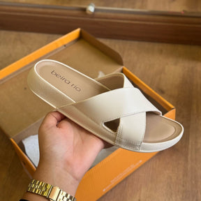 Sandália Beira Rio Rasteira em X 8542.101