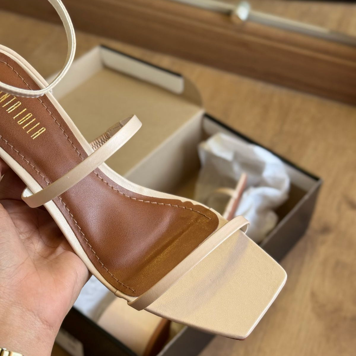 Sandália Santa Lolla Couro Confort Salto Bloco 045E.4F3C.033B