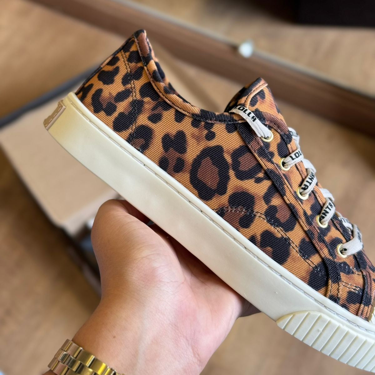 Tênis Santa Lolla Estampa e Floater 0811.4F06