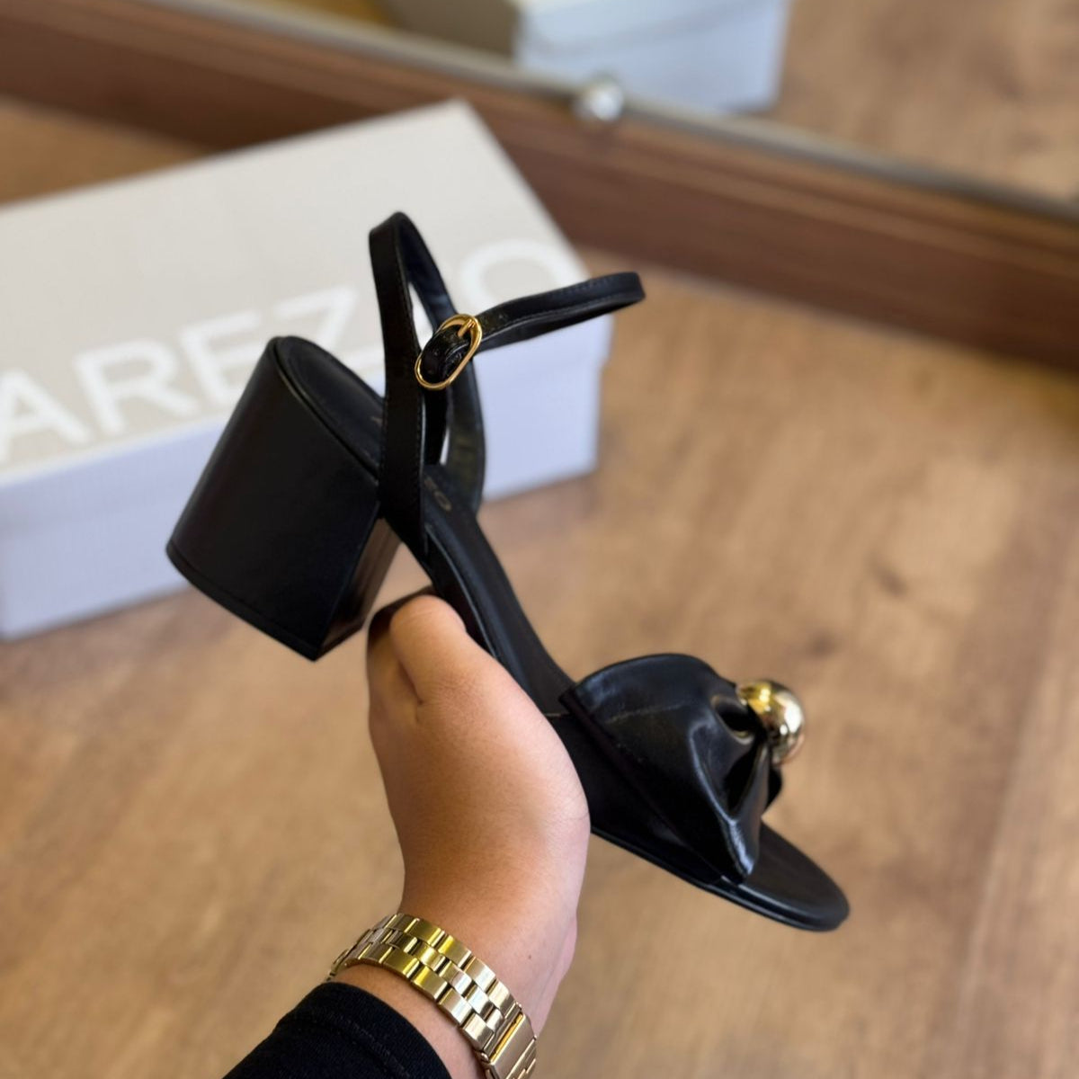 Sandália Arezzo Salto Bloco Arredondado A124630059