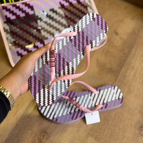 Chinelo Santa Lolla + Necessaire 0342.505A.0016