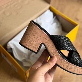 Sandália Moleca Tamanco Cruzado Efeito Palha 5549.104