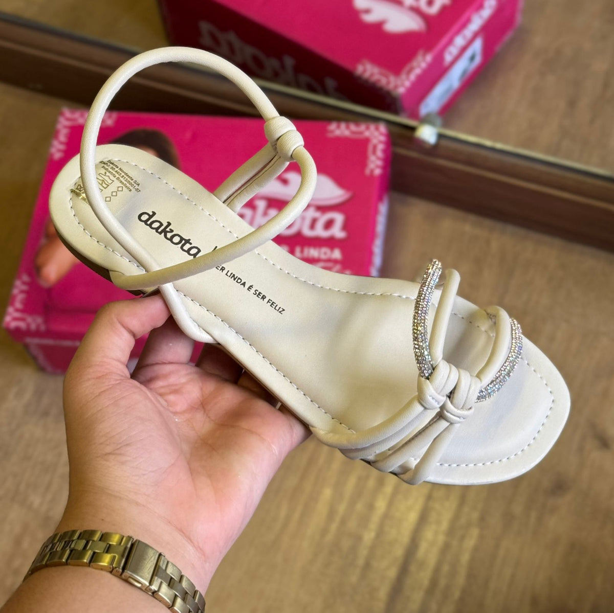 Sandália Dakota Rasteira Tiras em Brilho Y9441