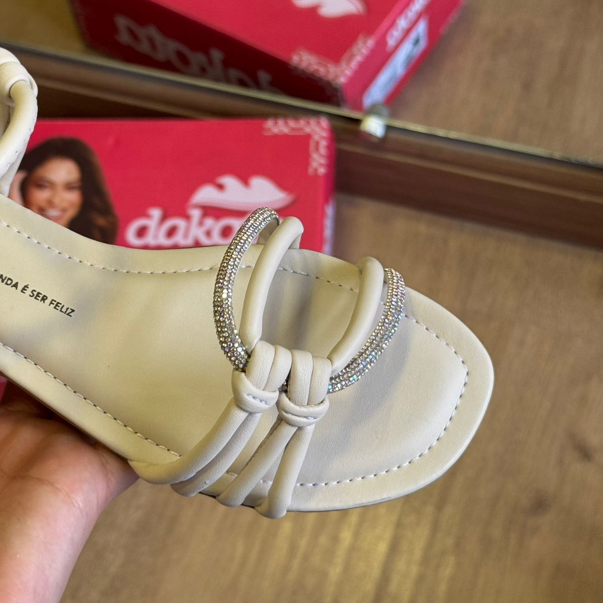 Sandália Dakota Rasteira Tiras em Brilho Y9441