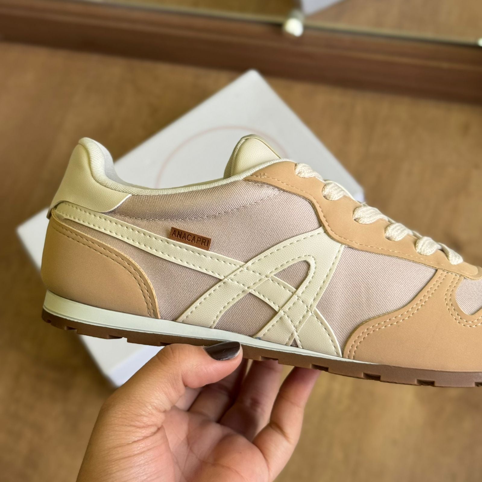 Tênis Ana Capri Lola Collab Virginia C307190005