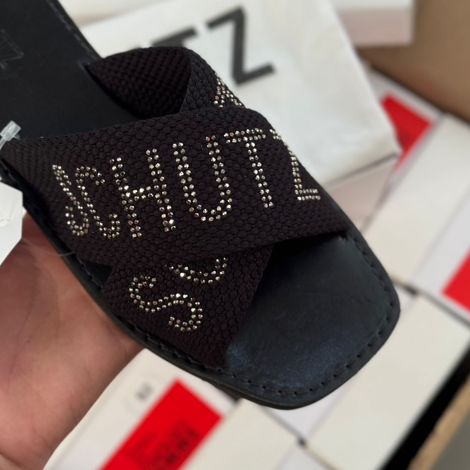 Sandália Schutz  Rasteira de X Logo S208890021