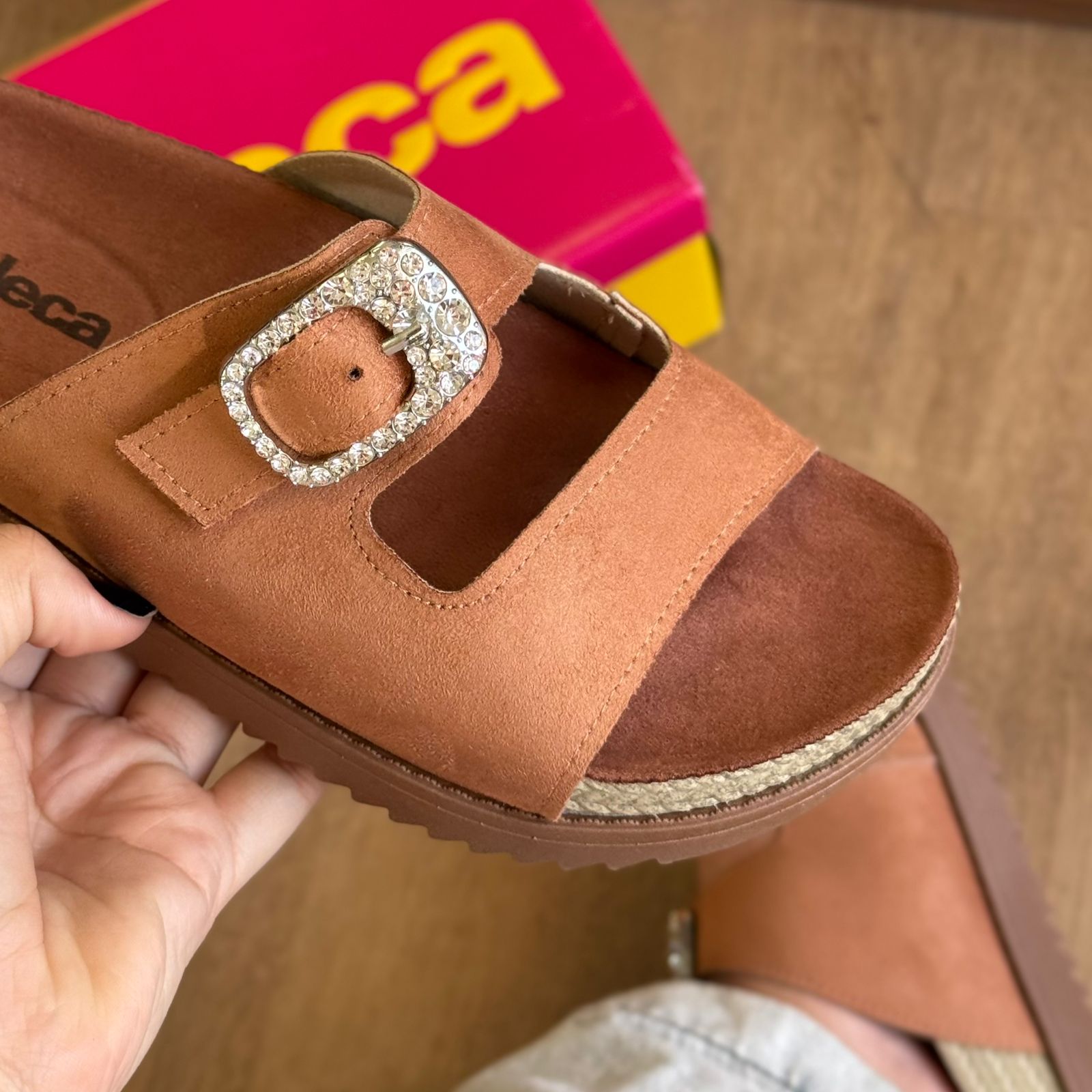 Sandália Moleca Fivela Brilhante 5500.217