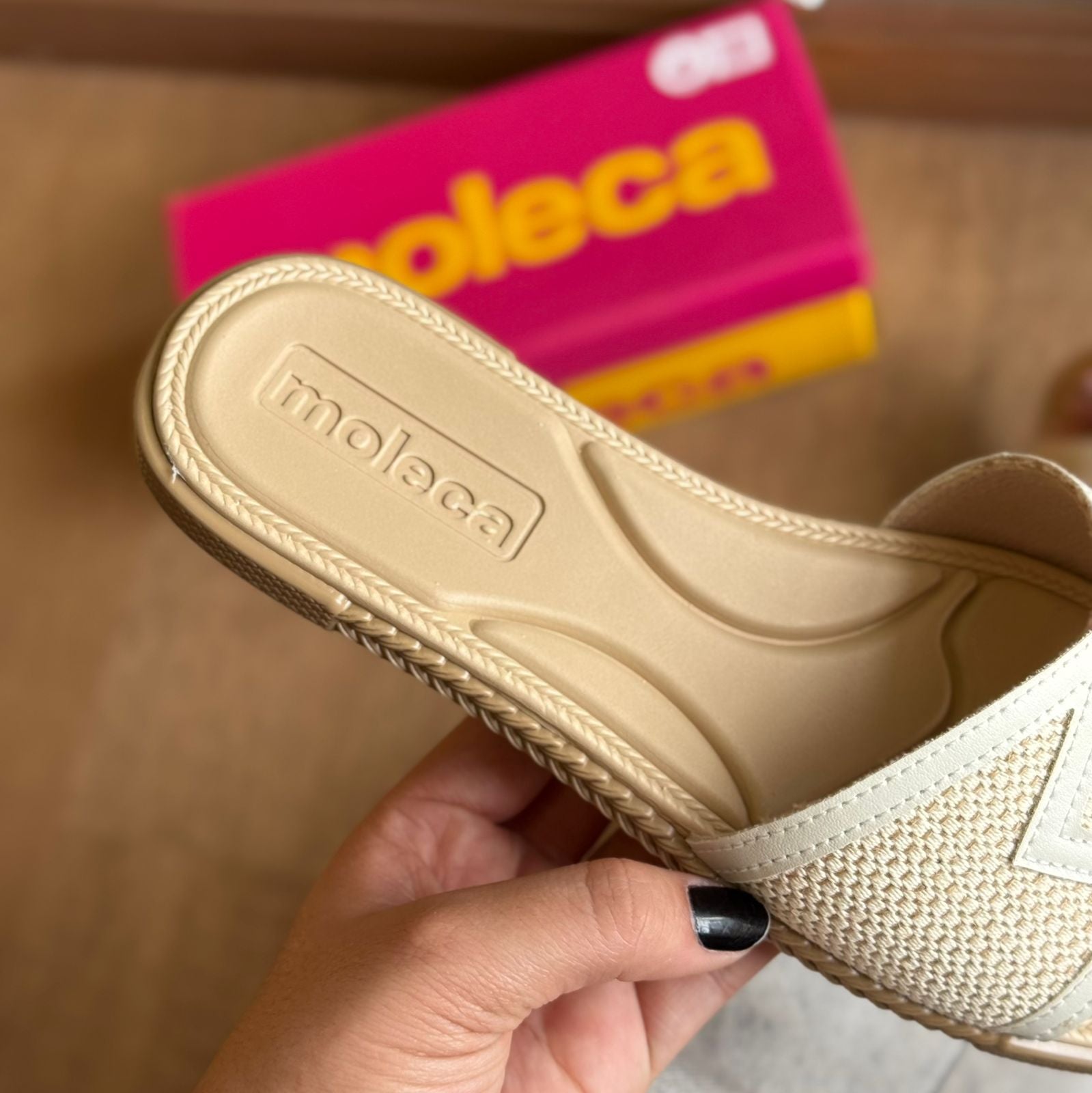 Sandália Rasteira Moleca Botão 5494.222