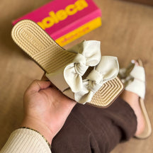 Sandália Rasteira Moleca Dois Laços 5558.104