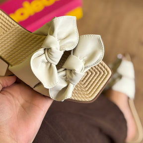 Sandália Rasteira Moleca Dois Laços 5558.104