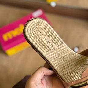 Sandália Rasteira Moleca Tira de Ouro 5558.105