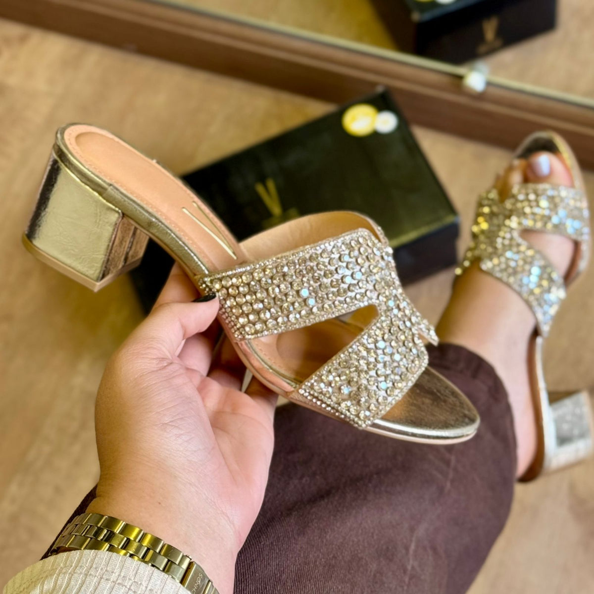 Sandália Salto Vizzano Tiras Brilhante 6291.1196