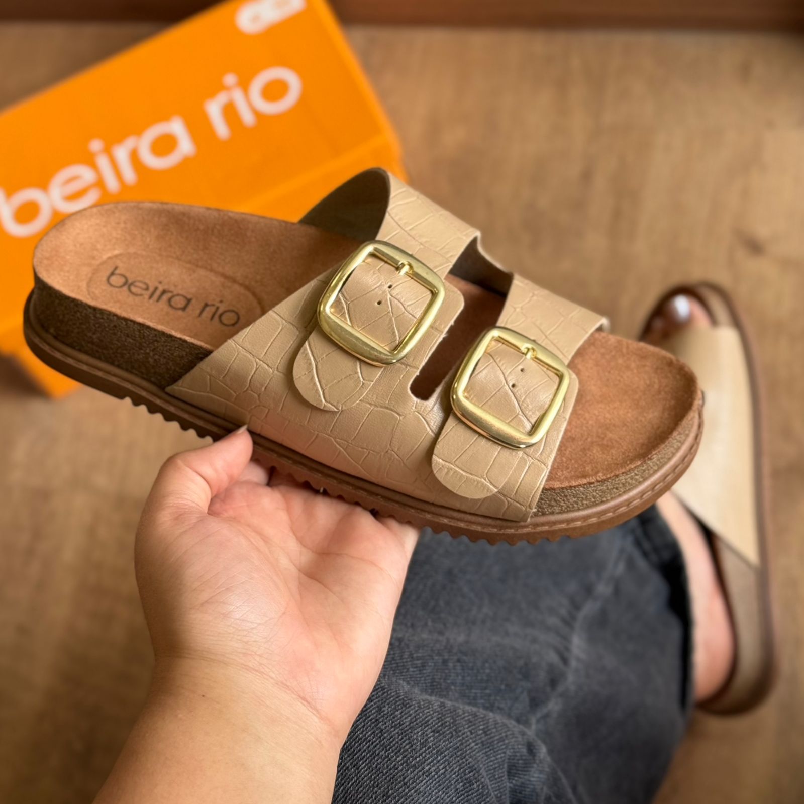 Papete Detalhe Fivela Dourada Beira Rio 8523.108.30630