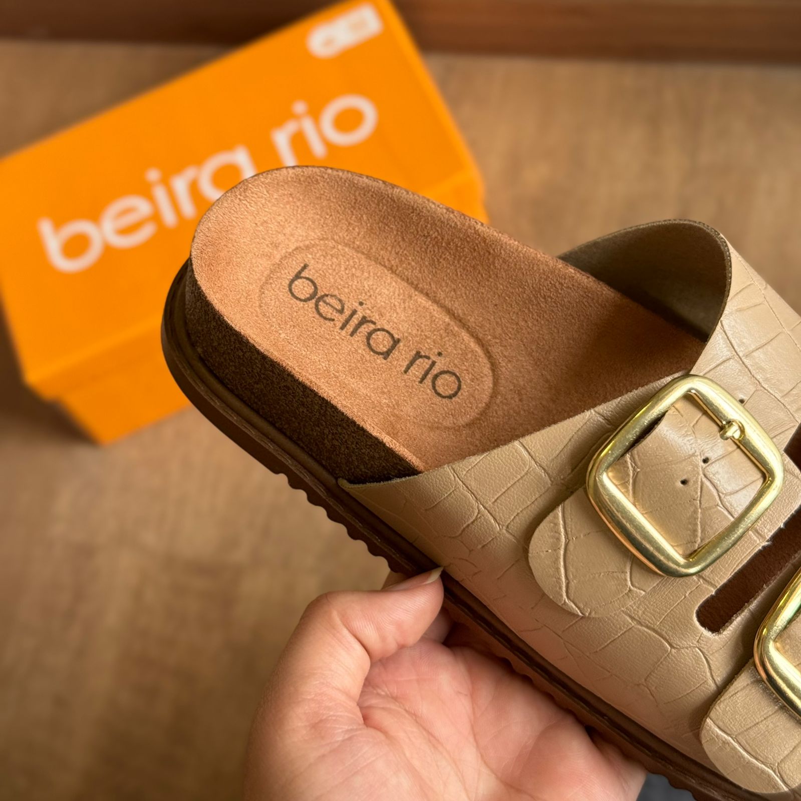 Papete Detalhe Fivela Dourada Beira Rio 8523.108.30630