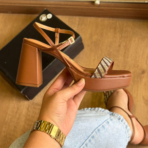 Sandália Vizzano Salto Bloco Tira Brilhosa 6472.215