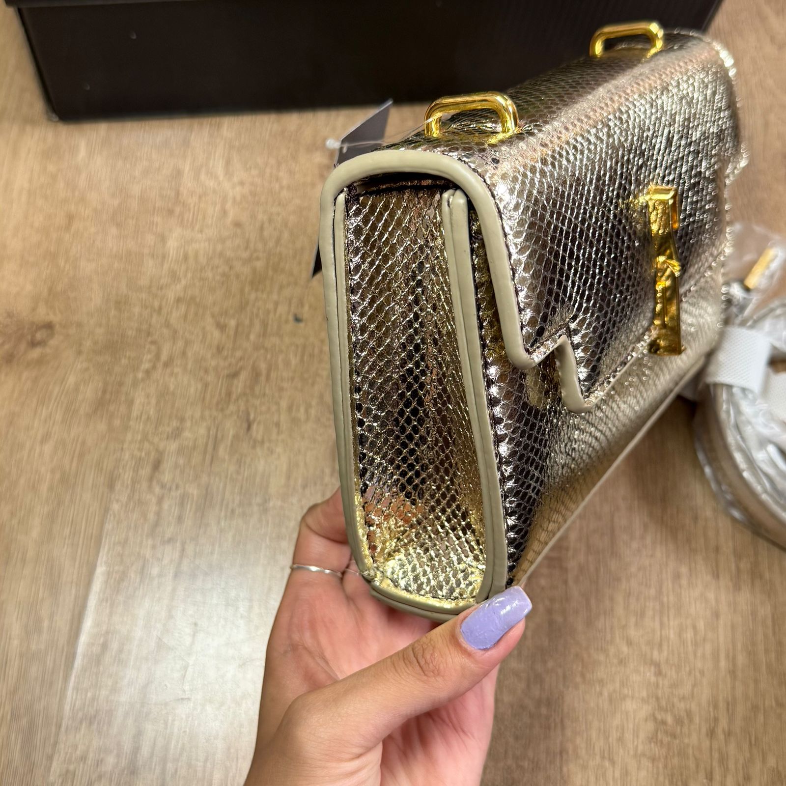 Bolsa Santa Lolla Soft Alça Transversal 0470.4B6A