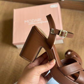 Sandália Modare Salto Bloco Tiras Cruzadas 7203.110