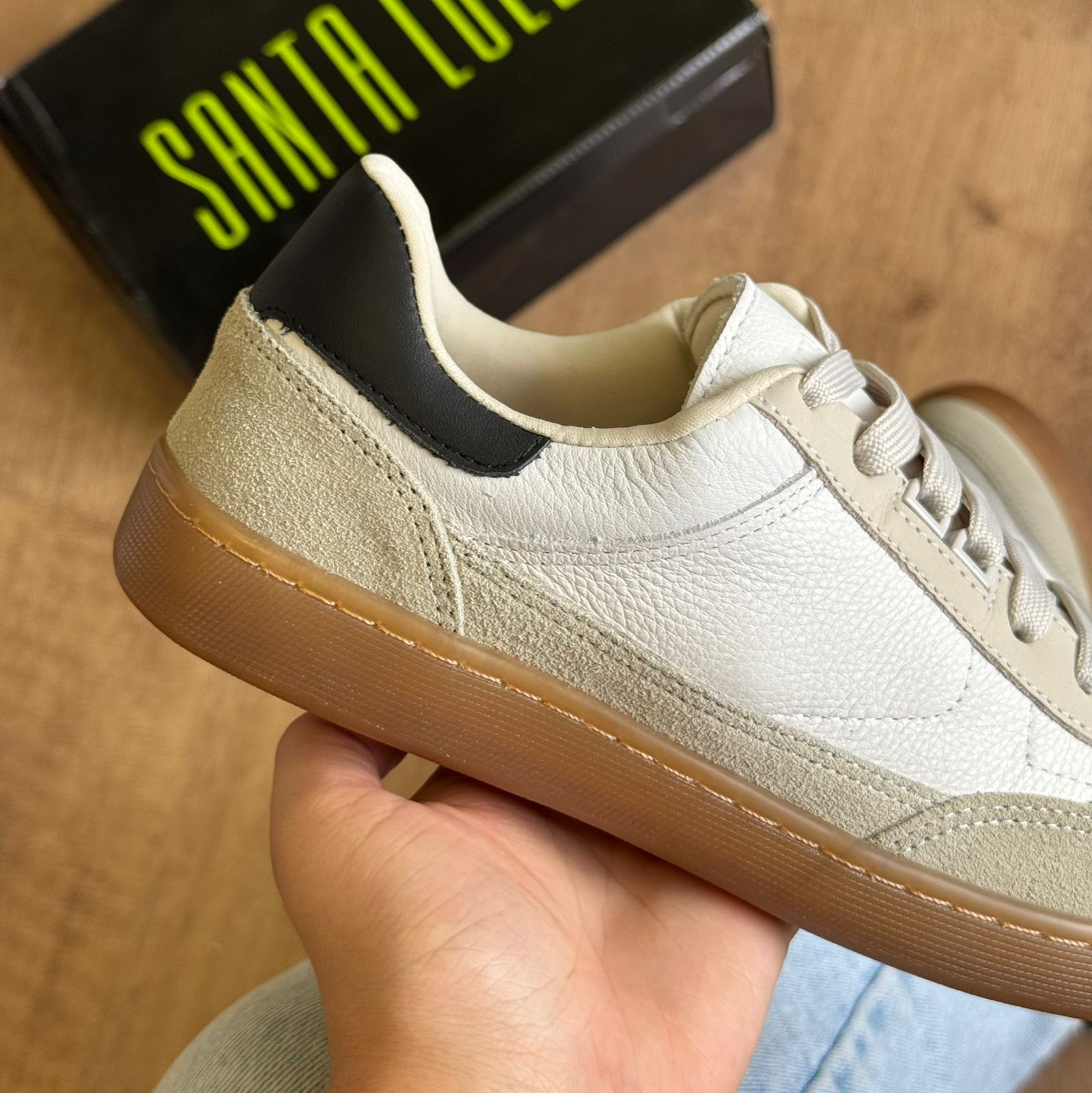 Tênis Santa Lolla Couro Legitimo Camurça 07E0.4AEB.035A