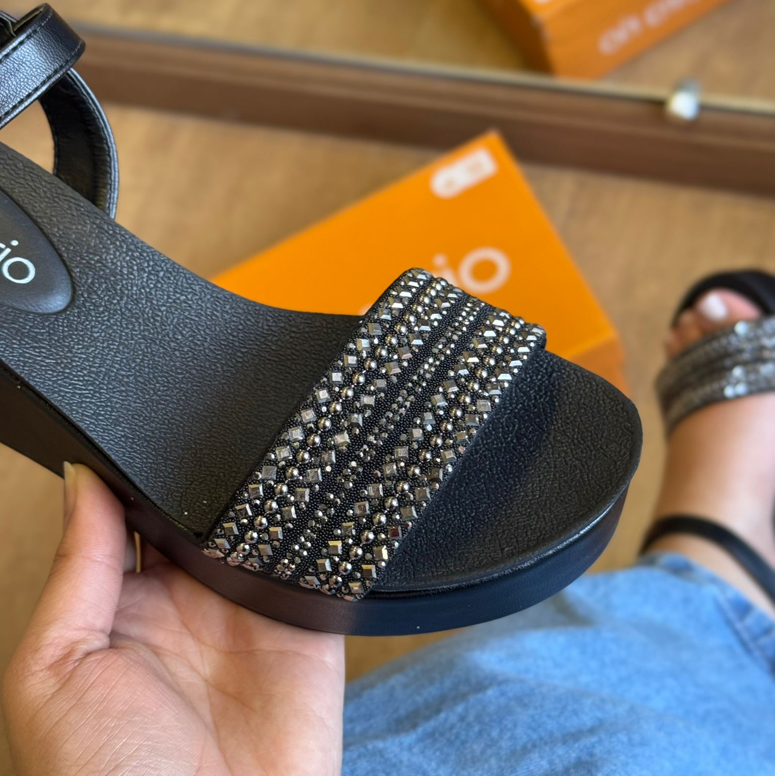 Tamanco Beira Rio Tira em Strass 8407.142