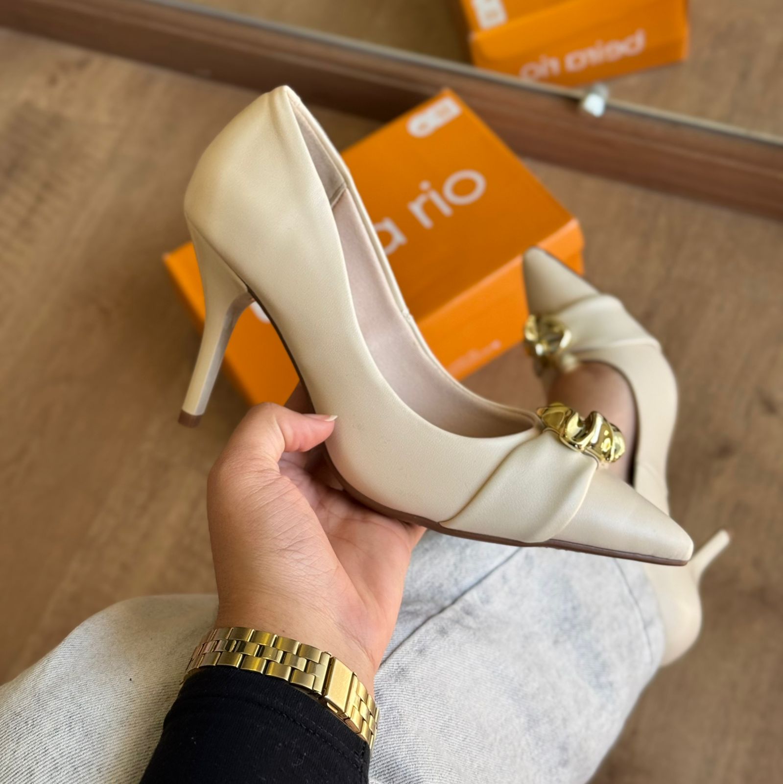 Scarpin Beira Rio Detalhe Dourado 4122.1494