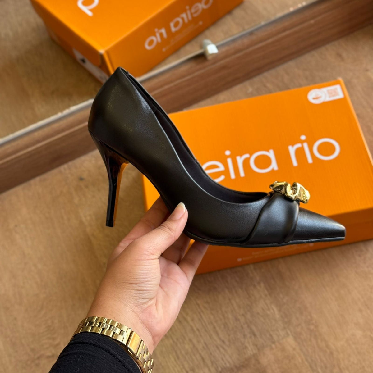 Scarpin Beira Rio Detalhe Dourado 4122.1494