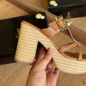 Sandália Vizzano Salto Bloco 6541.110