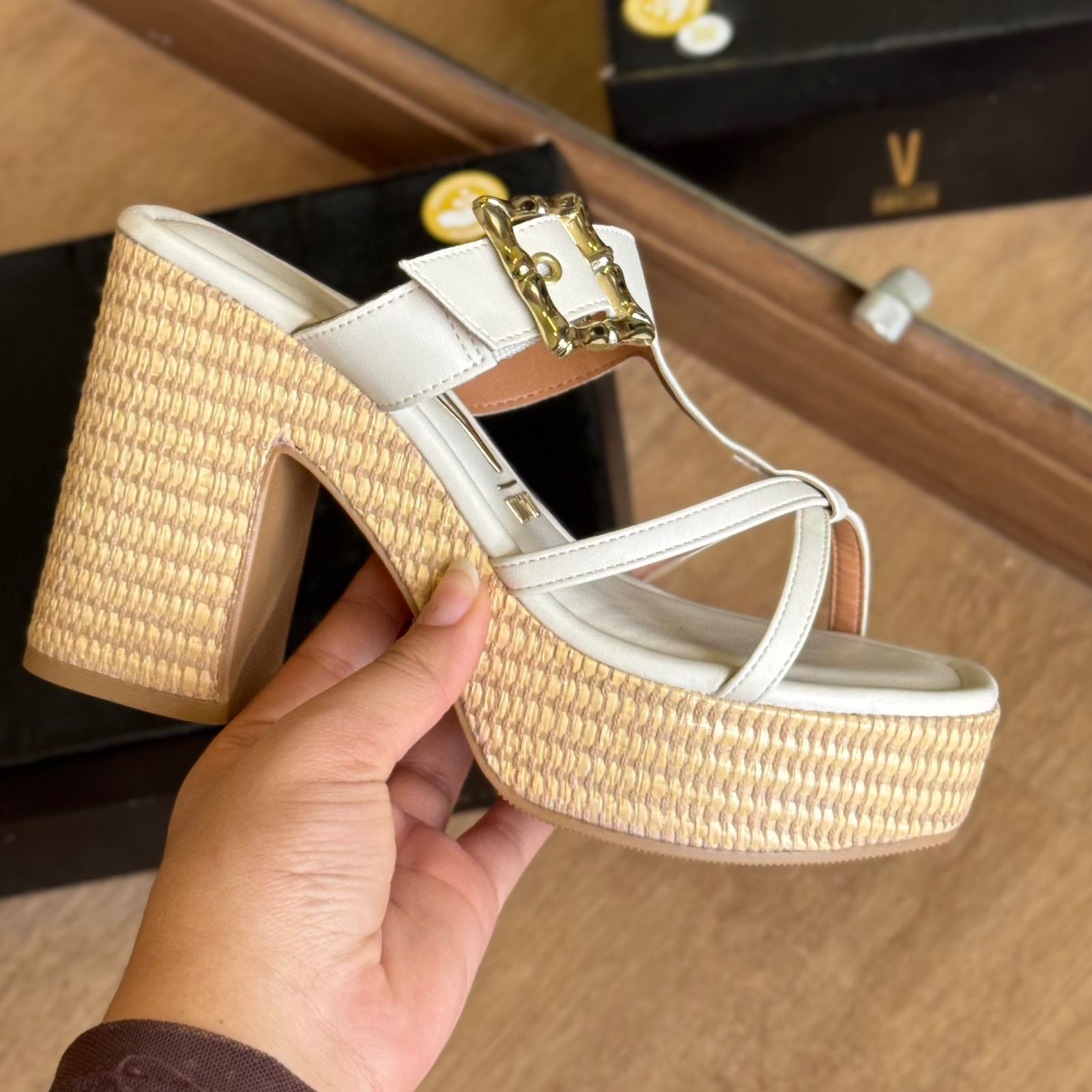 Sandália Vizzano Salto Bloco 6541.110