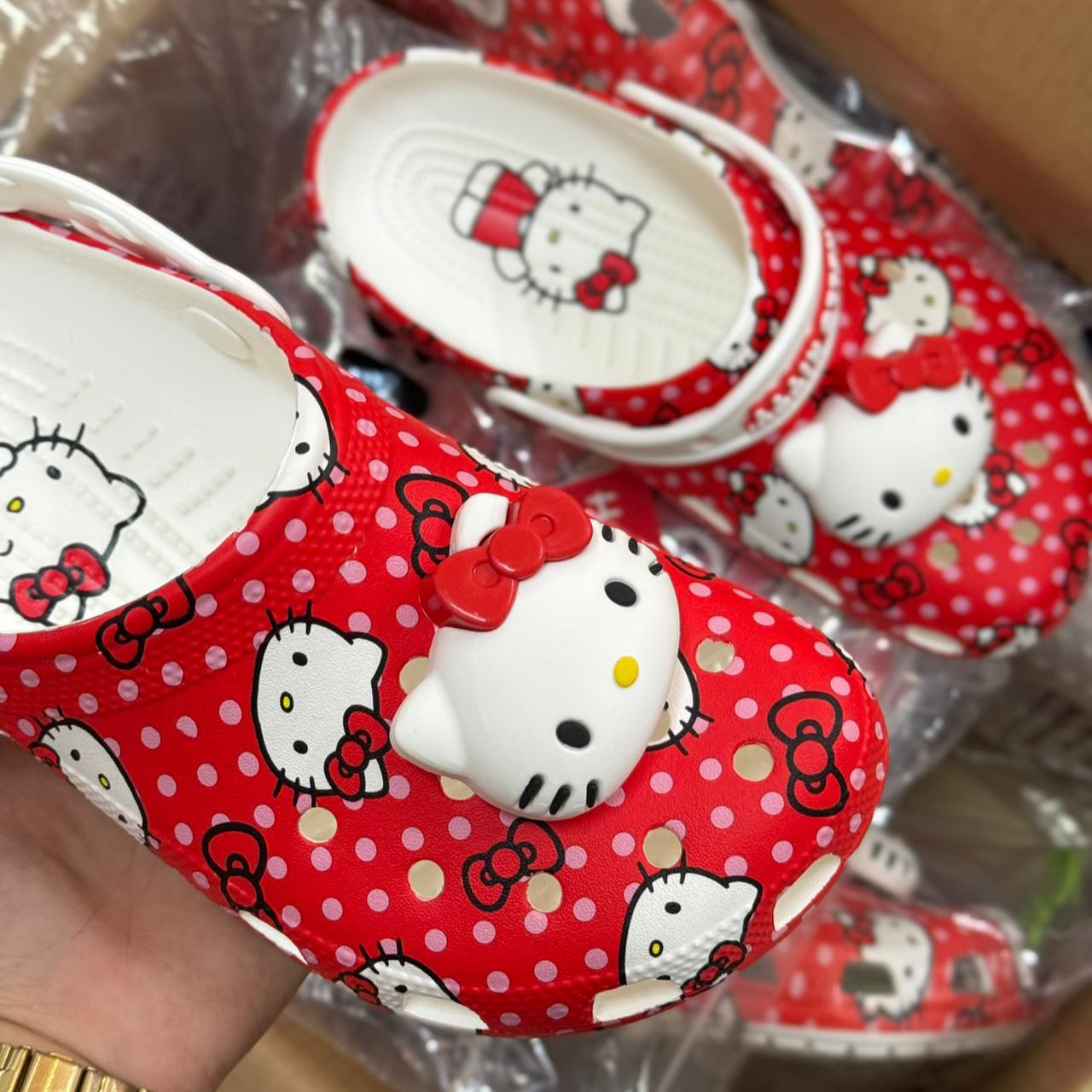 Crocs Hello Kitty Classic Clog