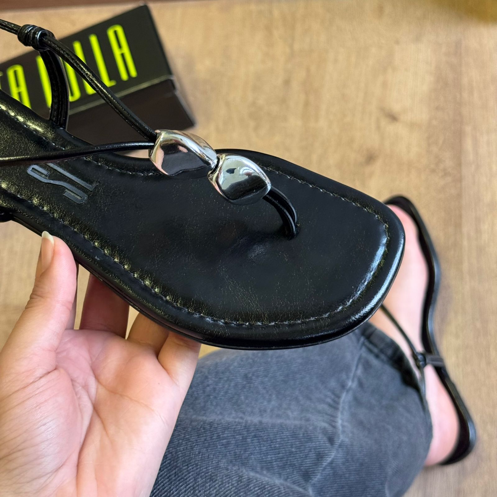 Sandália Santa Lolla Rasteira Napa Madri 01F7.5697.0A54