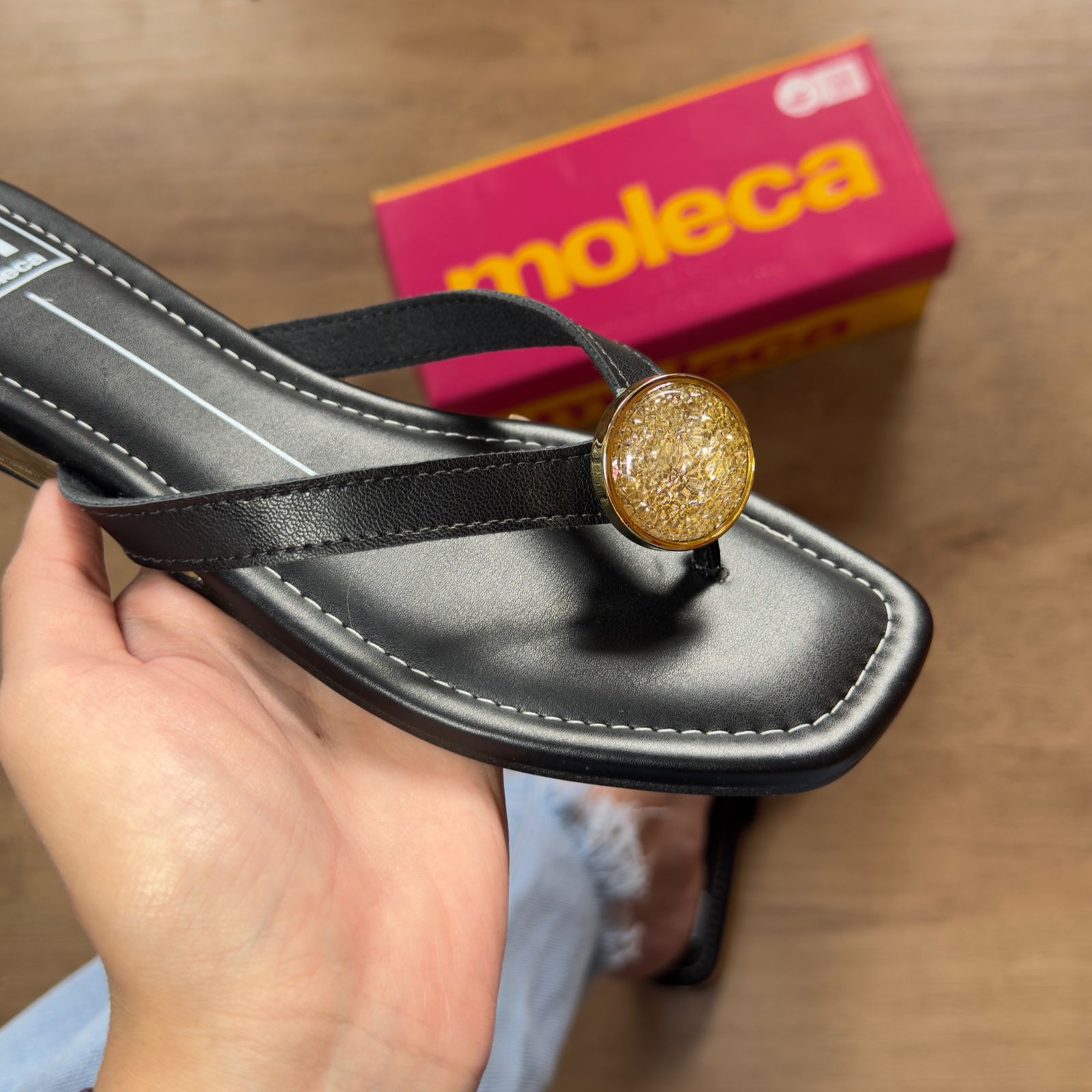 Sandália Moleca Rasteira Detalhe Circular na Tira 5559.102