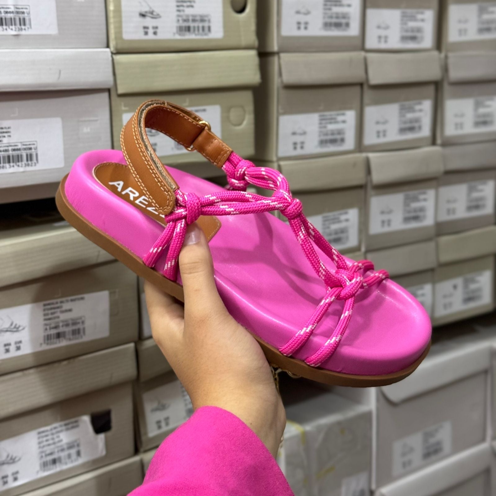 Sandália Papete Arezzo Couro Custom Anklet + Tornolozereira A120160153