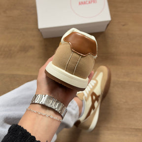 Tênis Ana Capri Couro Detalhe Lateral C30711